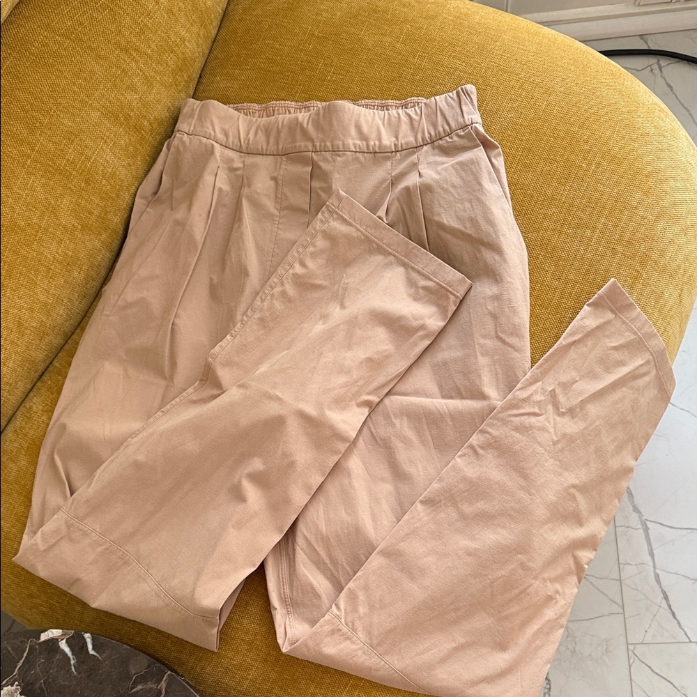 Lululemon Athletica Beige pants
